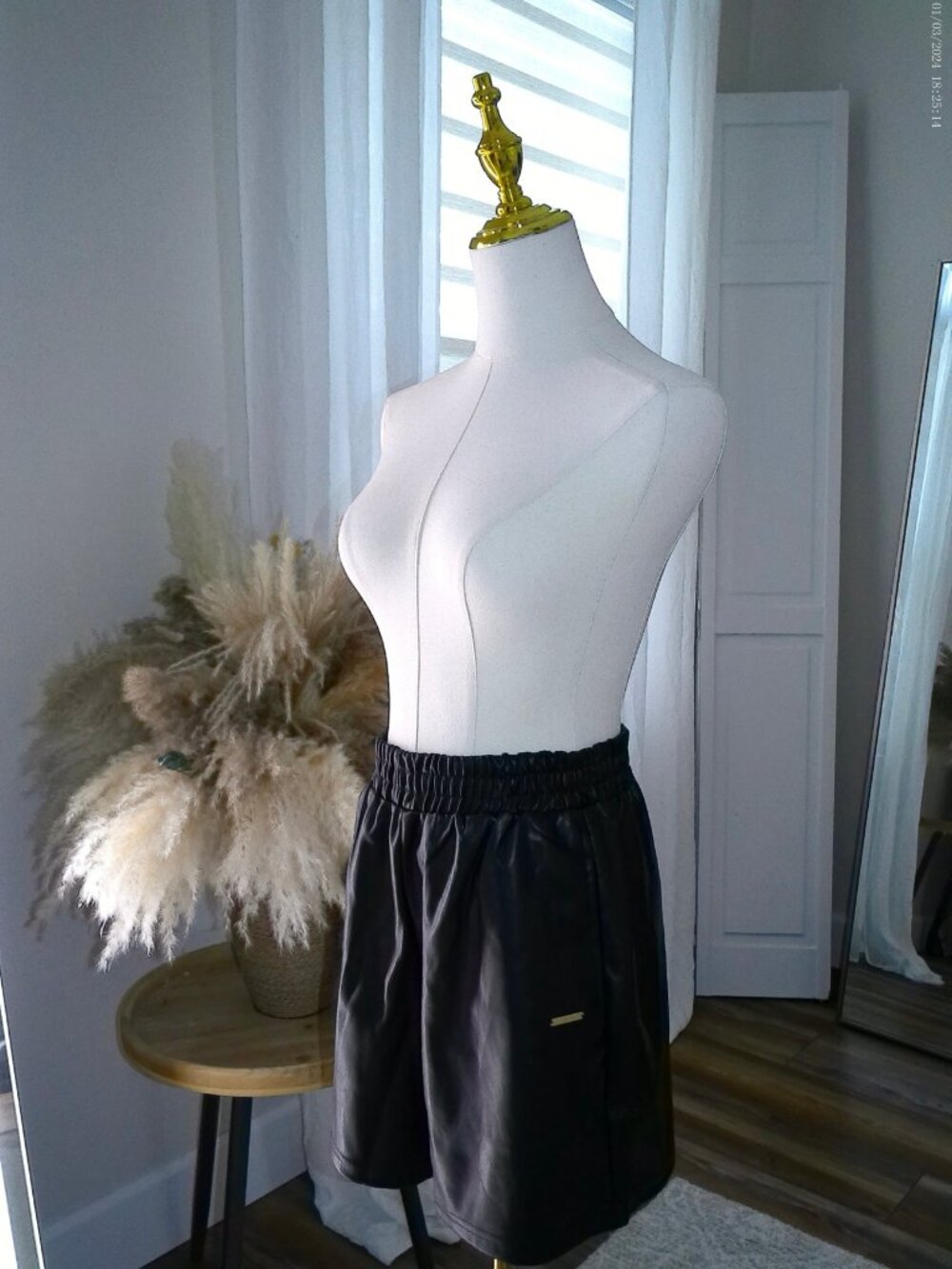 Fabletics Black Vegan Leather Shorts with Pockets — XS, Like New